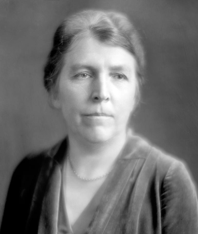 Ada Comstock, 1905, Harris & Ewing, photographer Library of Congress Catalog: lccn.loc.gov/2016861043