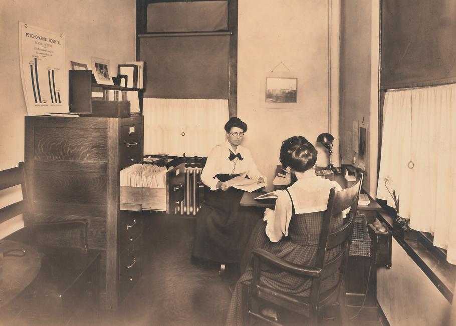 Mary Jarrett at Boston Psychopathic Hospital, Photographer: Unrecorded. Mary Jarrett Collection, MSS 83 Box 1, Sophia Smith Collection, Smith College, Northampton, MA.