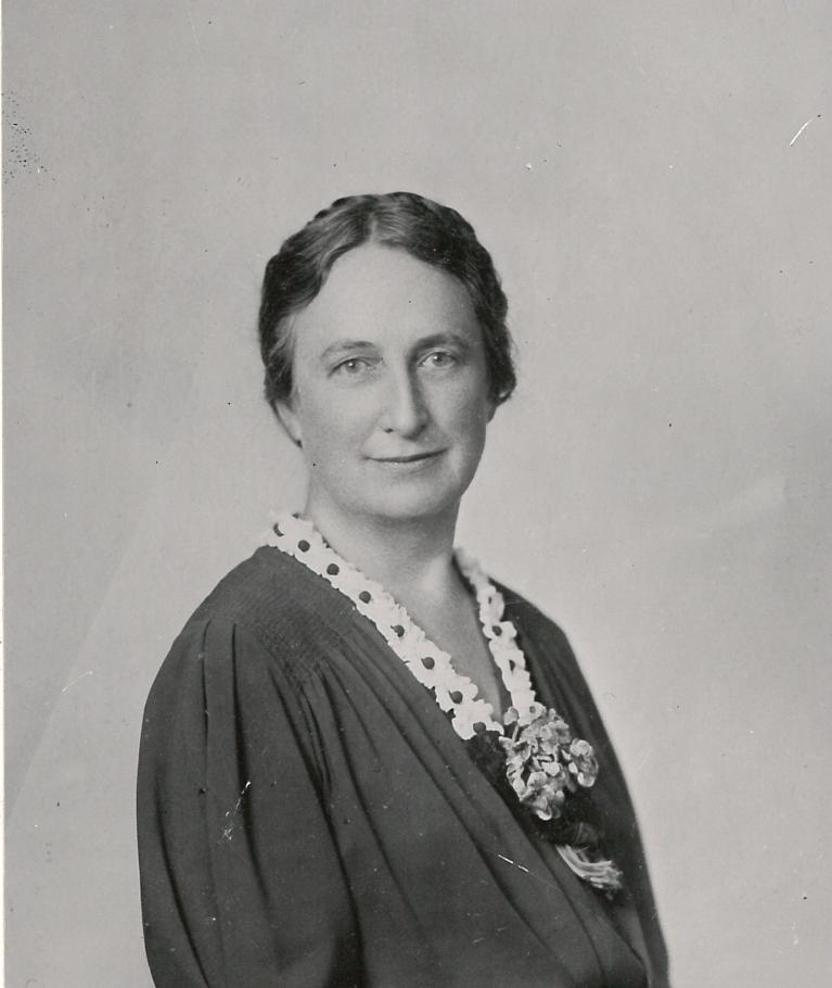 Bertha Capen Reynolds headshot