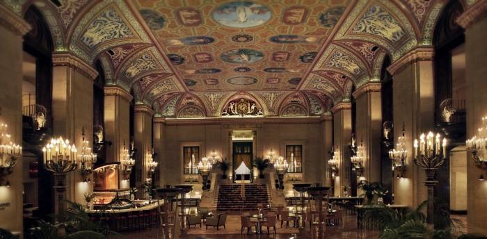 Photo of the lobby of the Palmer House Hilton Hotel in Chicago, IL