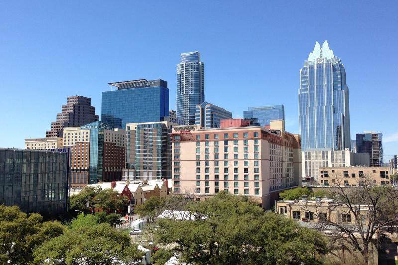 Photo of Austin, TX skyline.