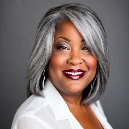 Samantha Thomas Headshot